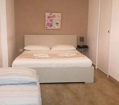 Degli Artisti Bed & Breakfast *